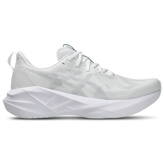 ASICS® Novablast 5