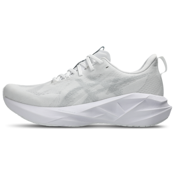 ASICS® Novablast 5