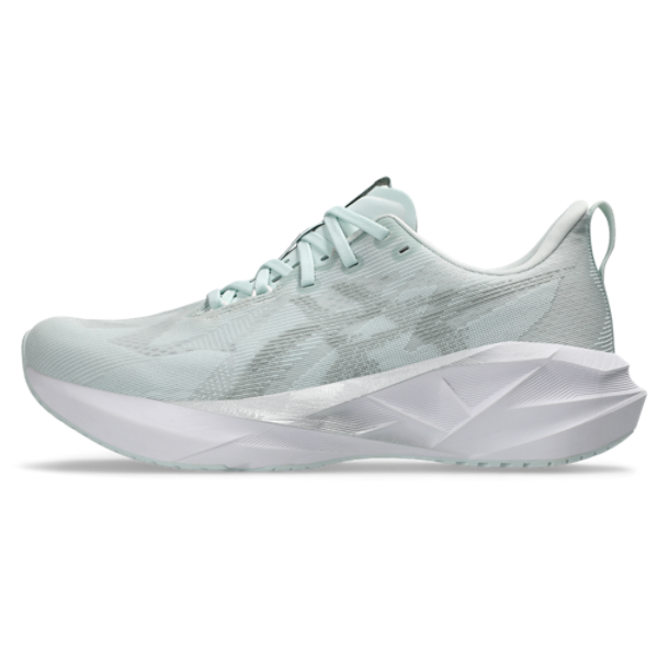 ASICS® Novablast 5