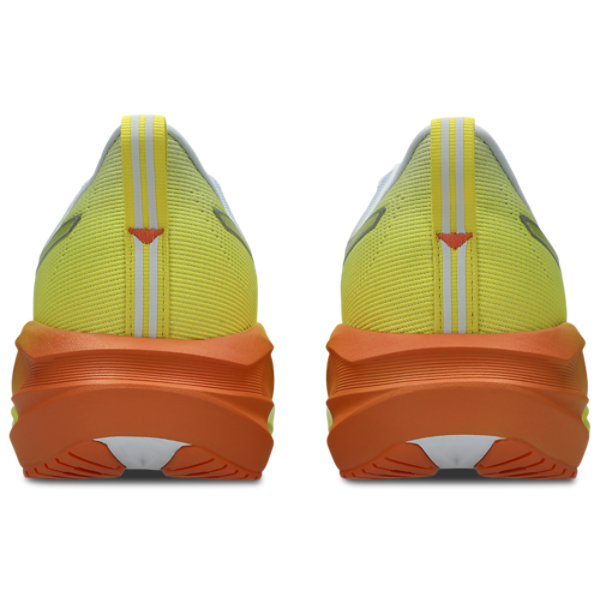 ASICS® Novablast 5