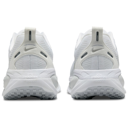 Nike Vomero 18